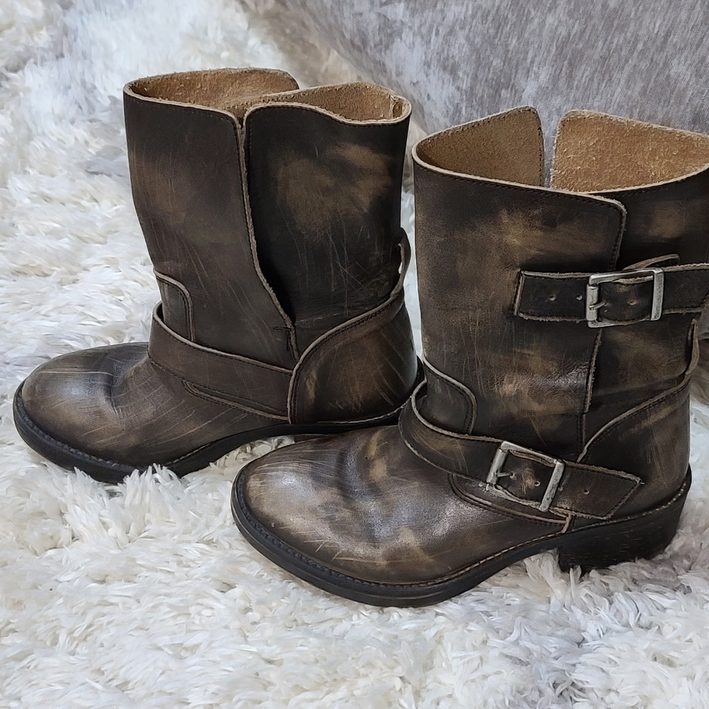Steven Steve Madden Distressed Brown leather boots sz 7